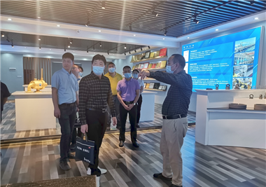 脚扎实地，行稳致远——泉州市应急治理局副局长张树武一行莅临仲博cbin99科技考察清静生产标准化事情